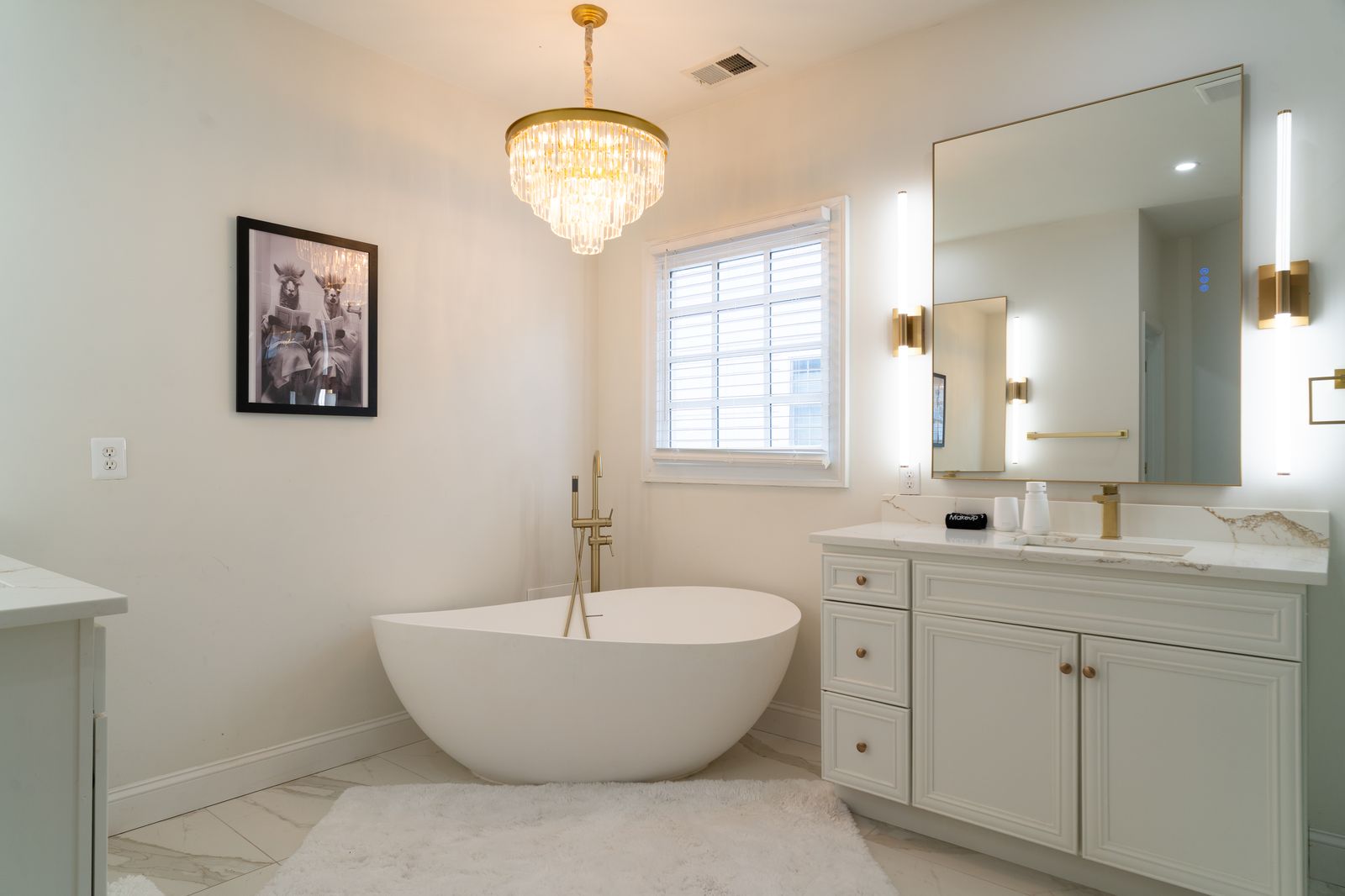 Primary bath with freestanding soaking tub