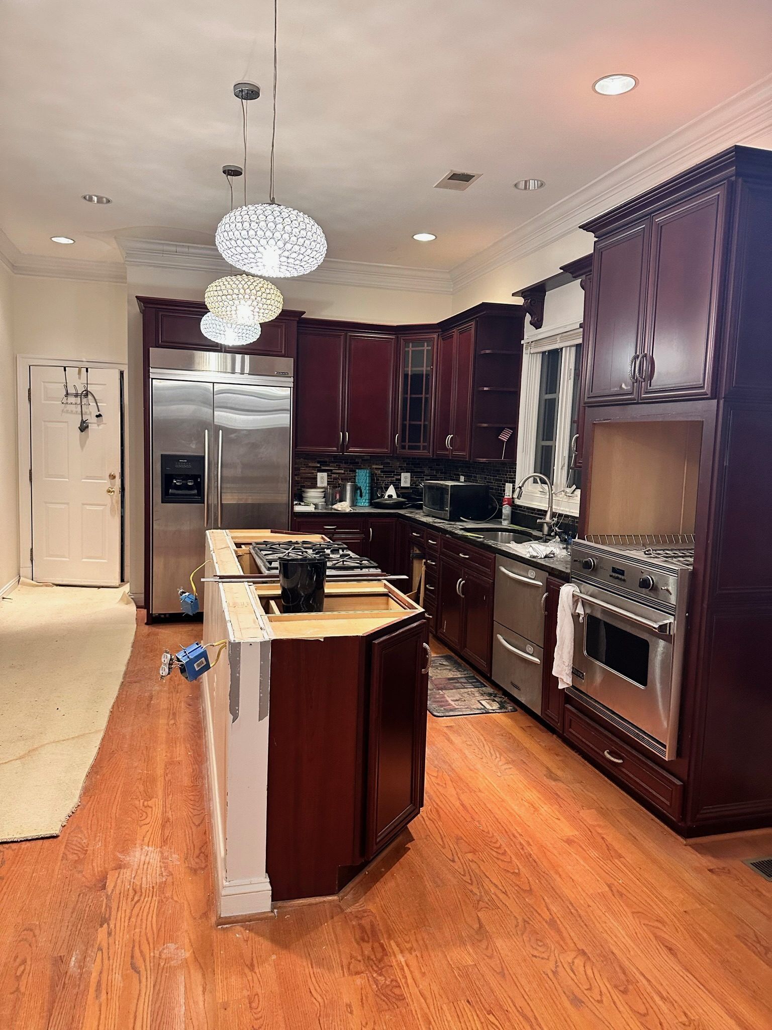 Kitchen before renovation